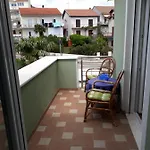 Guest house -villa Sjor -primosten-apartmani- Has 2 Large And 2 Smaller Ones -primosten Lokvice 6