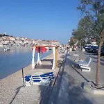 -villa Sjor -primosten-apartmani- Has 2 Large And 2 Smaller Ones -primosten Lokvice 6 3*
