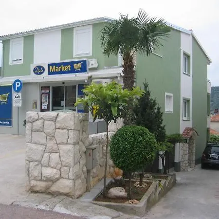 -villa Sjor -primosten-apartmani- Has 2 Large And 2 Smaller Ones -primosten Lokvice 6 ゲストハウス プリモシュテン