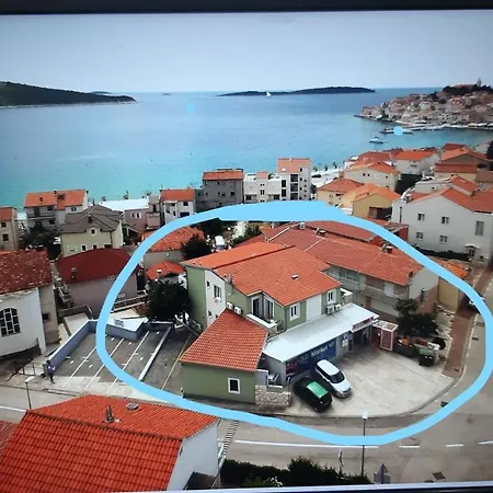 -villa Sjor -primosten-apartmani- Has 2 Large And 2 Smaller Ones -primosten Lokvice 6 Guest house Primosten