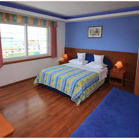-villa Sjor -primosten-apartmani- Has 2 Large And 2 Smaller Ones -primosten Lokvice 6 Primosten