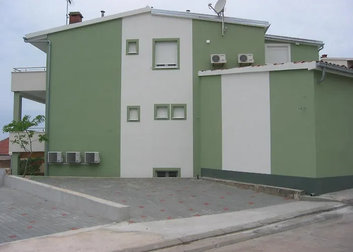 -villa Sjor -primosten-apartmani- Has 2 Large And 2 Smaller Ones -primosten Lokvice 6 Primošten